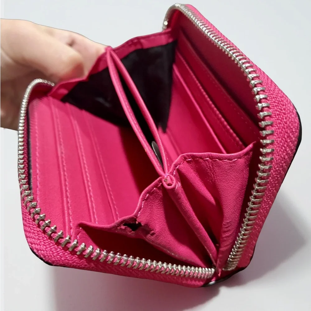 Christopher Kon NWOT Pink Leather Wallet - Picture 4 of 4